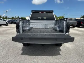 Ford F-150 2022 4x4 XLT 4 puertas SuperCrew 6.5 pies. SB
