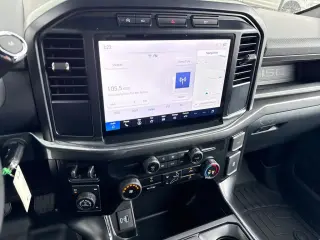 Ford F-150 2024 4x4 STX 4 puertas SuperCrew 5.5 pies. SB
