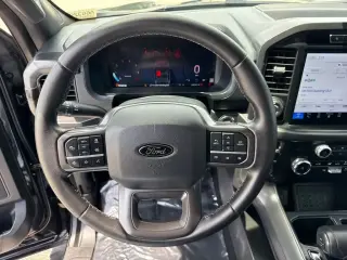 Ford F-150 2024 4x4 XLT 4 puertas SuperCrew 6.5 pies. SB