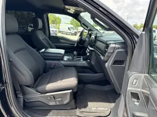 Ford F-150 2024 4x4 XLT 4 puertas SuperCrew 5.5 pies. SB