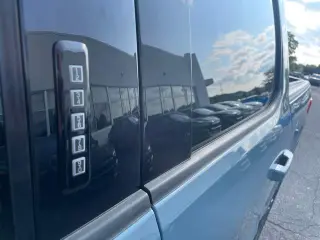 Ford F-150 2023 4x4 Lariat 4 puertas SuperCrew 5.5 pies. SB