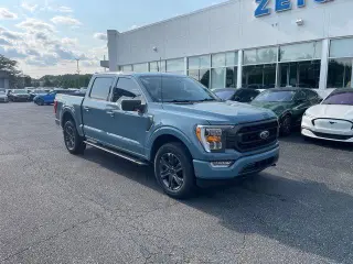 Ford F-150 2023 4x4 Lariat 4 puertas SuperCrew 5.5 pies. SB