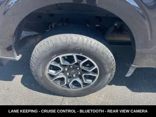 Ford F-150 2023 4x4 XL 4 puertas SuperCrew 5.5 pies. SB