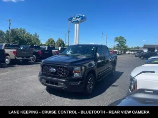 Ford F-150 2023 4x4 XL 4 puertas SuperCrew 5.5 pies. SB
