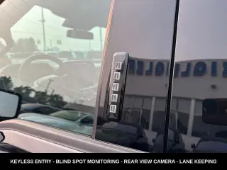 Ford F-150 2023 4x4 XLT 4 puertas SuperCrew 5.5 pies. SB