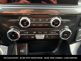 Ford F-150 2023 4x4 XLT 4 puertas SuperCrew 5.5 pies. SB