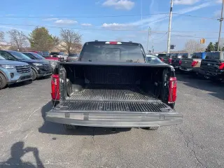 Ford F-150 2024 4x4 XLT 4 puertas SuperCrew 5.5 pies. SB