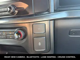 Ford F-150 2023 4x4 XL 4 puertas SuperCab 6.5 pies. SB