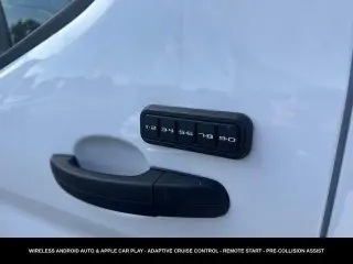 Ford Transit 2026 150 3 puertas LWB Techo Bajo Furgón de Carga