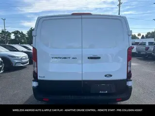 Ford Transit 2026 150 3 puertas LWB Techo Bajo Furgón de Carga