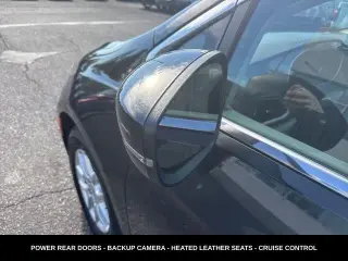 Chrysler Pacifica 2023 Touring L 4 puertas Minivan