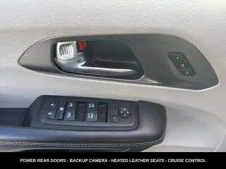 Chrysler Pacifica 2023 Touring L 4 puertas Minivan