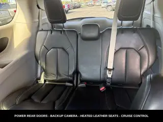 Chrysler Pacifica 2023 Touring L 4 puertas Minivan