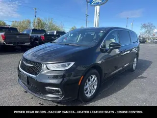 Chrysler Pacifica 2023 Touring L 4 puertas Minivan