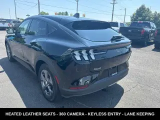 Ford Mustang Mach-E 2023 AWD Select 4 puertas SUV