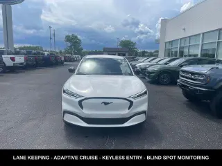 Ford Mustang Mach-E 2023 AWD Select 4 puertas SUV