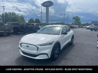 Ford Mustang Mach-E 2023 AWD Select 4 puertas SUV