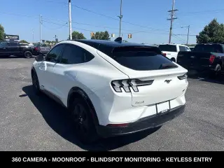 Ford Mustang Mach-E 2023 AWD California Route 1 4dr SUV