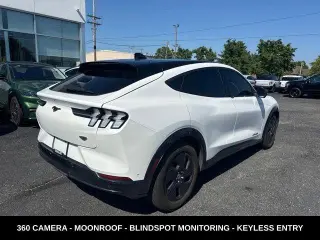 Ford Mustang Mach-E 2023 AWD California Route 1 4dr SUV