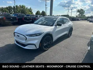 Ford Mustang Mach-E 2023 AWD Premium 4 puertas SUV