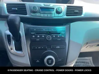 Honda Odyssey 2011 EX 4 puertas Minivan