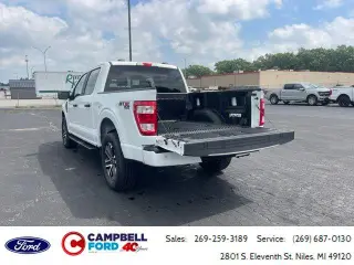Ford F-150 2023 4x4 XL 4 puertas SuperCrew 5.5 pies. SB