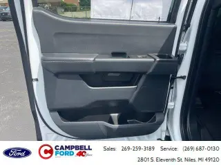 Ford F-150 2023 4x4 XL 4 puertas SuperCrew 5.5 pies. SB