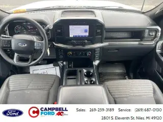 Ford F-150 2023 4x4 XL 4 puertas SuperCrew 5.5 pies. SB