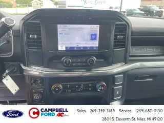 Ford F-150 2023 4x4 XL 4 puertas SuperCrew 5.5 pies. SB