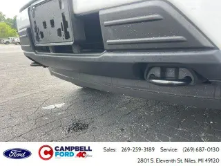 Ford F-150 2023 4x4 XL 4 puertas SuperCrew 5.5 pies. SB