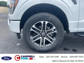 Ford F-150 2023 4x4 XL 4 puertas SuperCrew 5.5 pies. SB