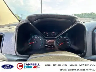 Chevrolet Colorado 2022 4x2 Work Truck 4 puertas Cabina Crew 5 pies. SB