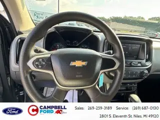 Chevrolet Colorado 2022 4x2 Work Truck 4 puertas Cabina Crew 5 pies. SB