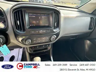 Chevrolet Colorado 2022 4x2 Work Truck 4 puertas Cabina Crew 5 pies. SB