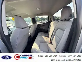 Chevrolet Colorado 2022 4x2 Work Truck 4 puertas Cabina Crew 5 pies. SB