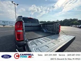 Chevrolet Colorado 2022 4x2 Work Truck 4 puertas Cabina Crew 5 pies. SB