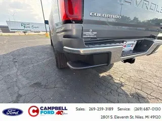 Chevrolet Colorado 2022 4x2 Work Truck 4 puertas Cabina Crew 5 pies. SB