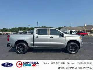 Chevrolet Silverado 1500 2024 4x4 RST 4 puertas Cabina Crew 5.8 pies. Caja corta