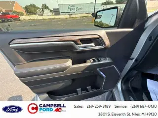 Chevrolet Silverado 1500 2024 4x4 RST 4 puertas Cabina Crew 5.8 pies. Caja corta