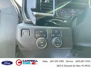 Chevrolet Silverado 1500 2024 4x4 RST 4 puertas Cabina Crew 5.8 pies. Caja corta
