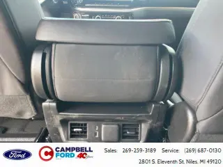 Chevrolet Silverado 1500 2024 4x4 RST 4 puertas Cabina Crew 5.8 pies. Caja corta