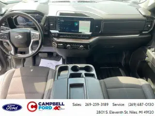 Chevrolet Silverado 1500 2024 4x4 RST 4 puertas Cabina Crew 5.8 pies. Caja corta