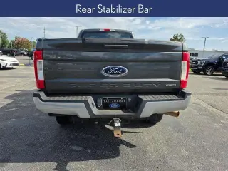 Ford F-250 Super Duty 2017 4x4 XL Cabina Regular 2 puertas 8 pies LB Pickup