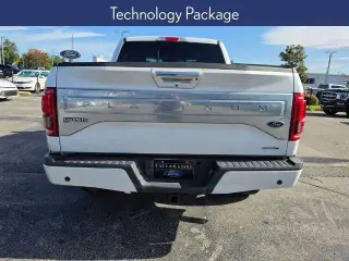 Ford F-150 2015 4x4 Platinum 4 puertas SuperCrew 6.5 pies. SB