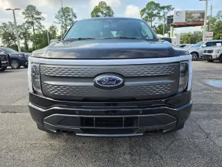 Ford F-150 Lightning 2023 AWD XLT 4 puertas SuperCrew 5.5 pies. SB