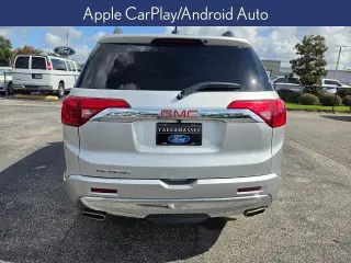 GMC Acadia 2018 Denali 4 puertas SUV