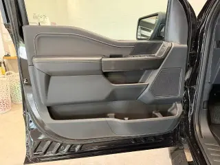 Ford F-150 2023 4x4 XLT 4 puertas SuperCrew 5.5 pies. SB