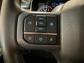 Ford F-150 2023 4x4 XLT 4 puertas SuperCrew 5.5 pies. SB