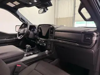Ford F-150 2023 4x4 XLT 4 puertas SuperCrew 5.5 pies. SB