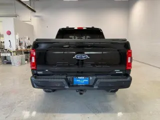 Ford F-150 2023 4x4 XLT 4 puertas SuperCrew 5.5 pies. SB